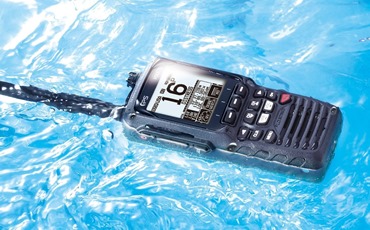 11 Best VHF Marine Radios - (Reviews & Guide 2022)